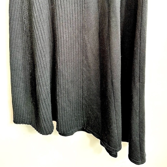 NWT Bishop + Young Black Ribbed Pleated Asymmetrical Midi Skirt Size Small - Picture 14 of 15